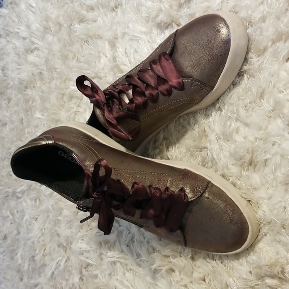 Geox Bloomie 3 sneaker plum metallic shoes with ribbon laces - Picture 1 of 10